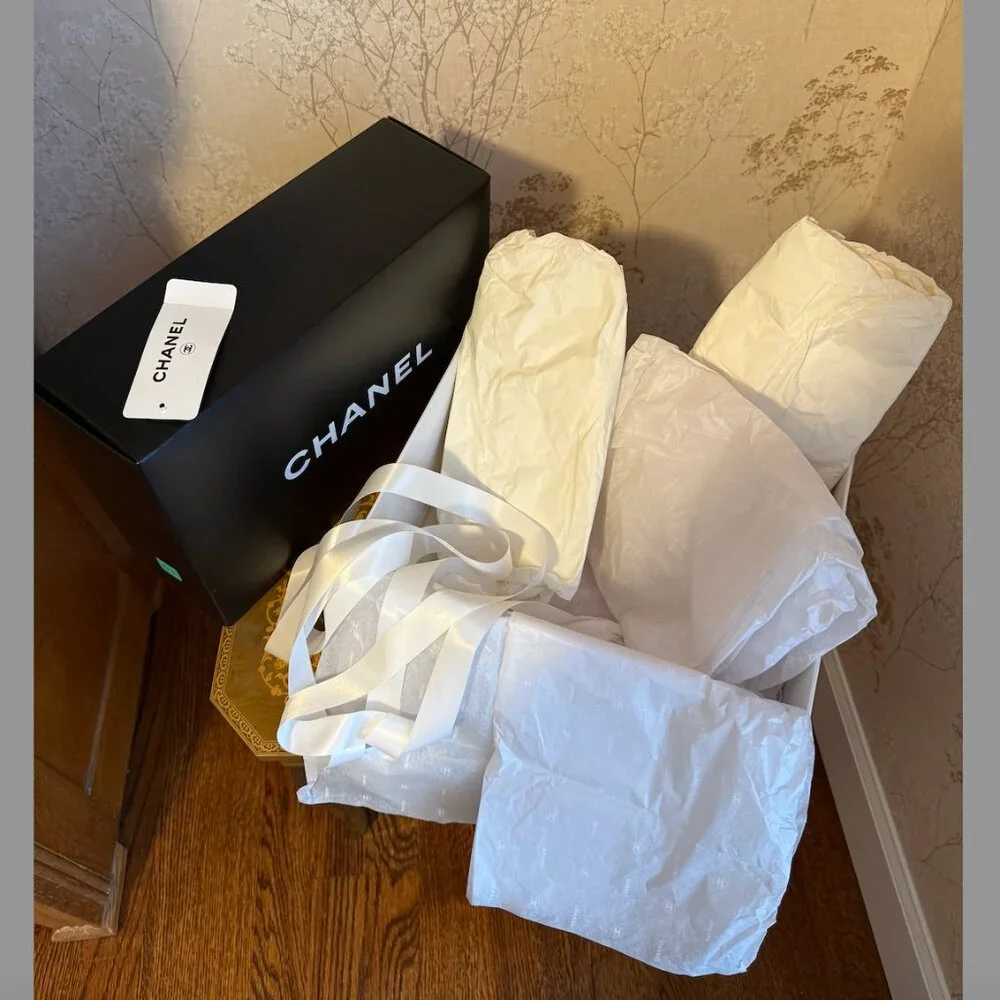 Authentic Chanel bag Box with Tissue Paper, Ribbon - Picture 12 of 13